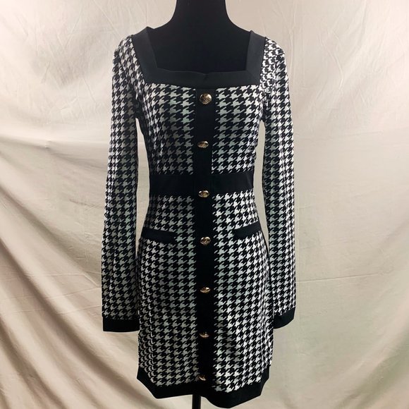 Button Front Houndstooth Mini Dress - Picture 6 of 6